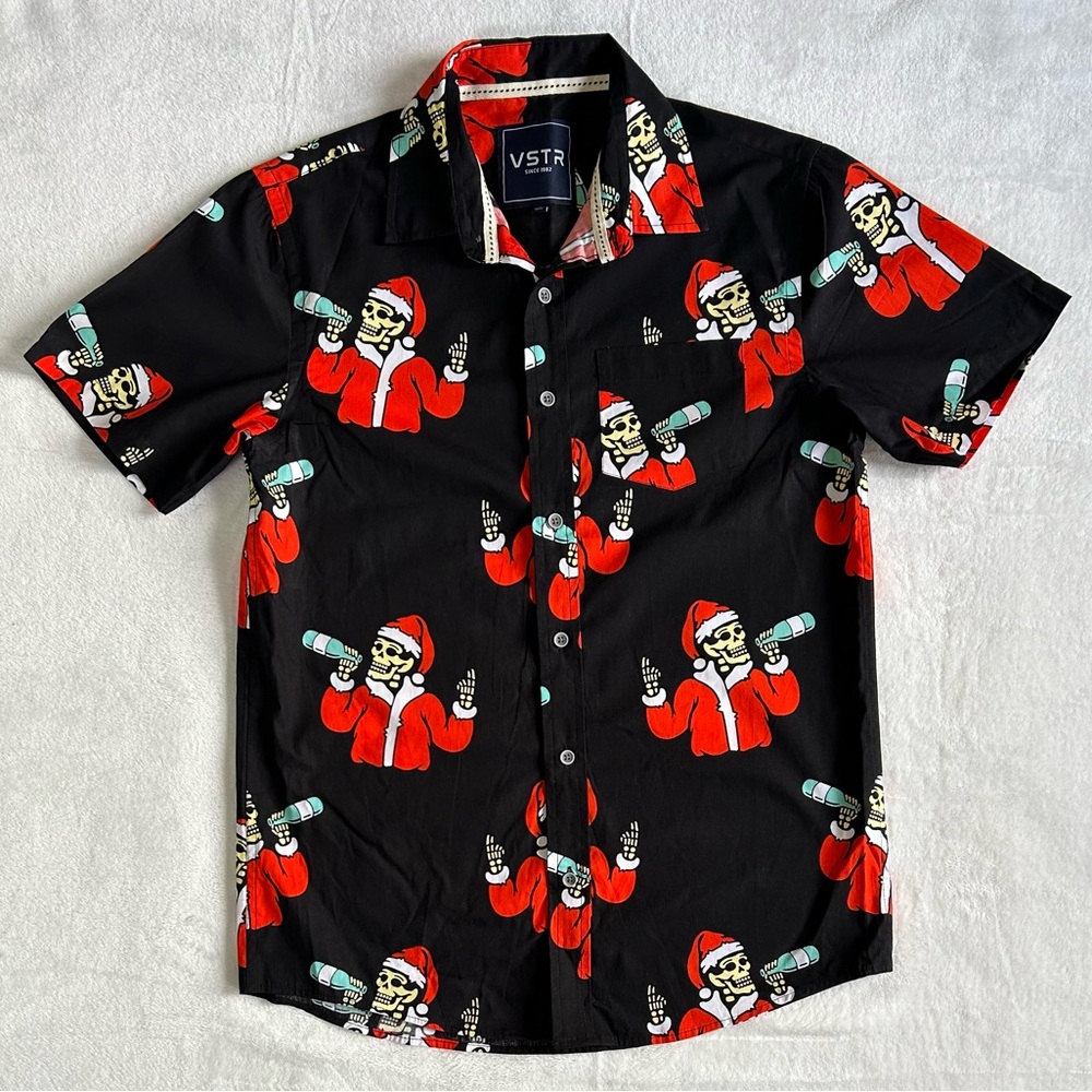 VSTR Men's Black Shirt Button Up Christmas Skeleton‎ Santa Hat Bottle
